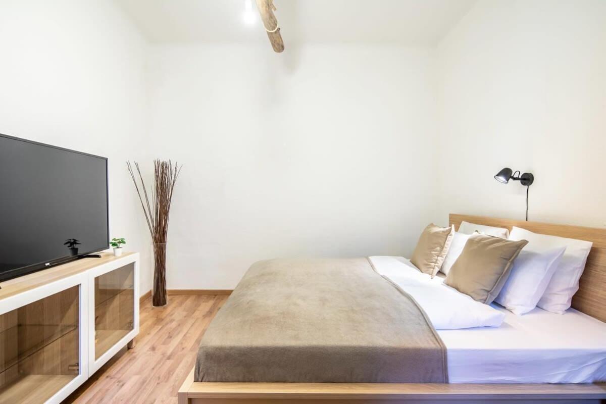 Convenient At Gastro Driven Location Apartamento Budapest